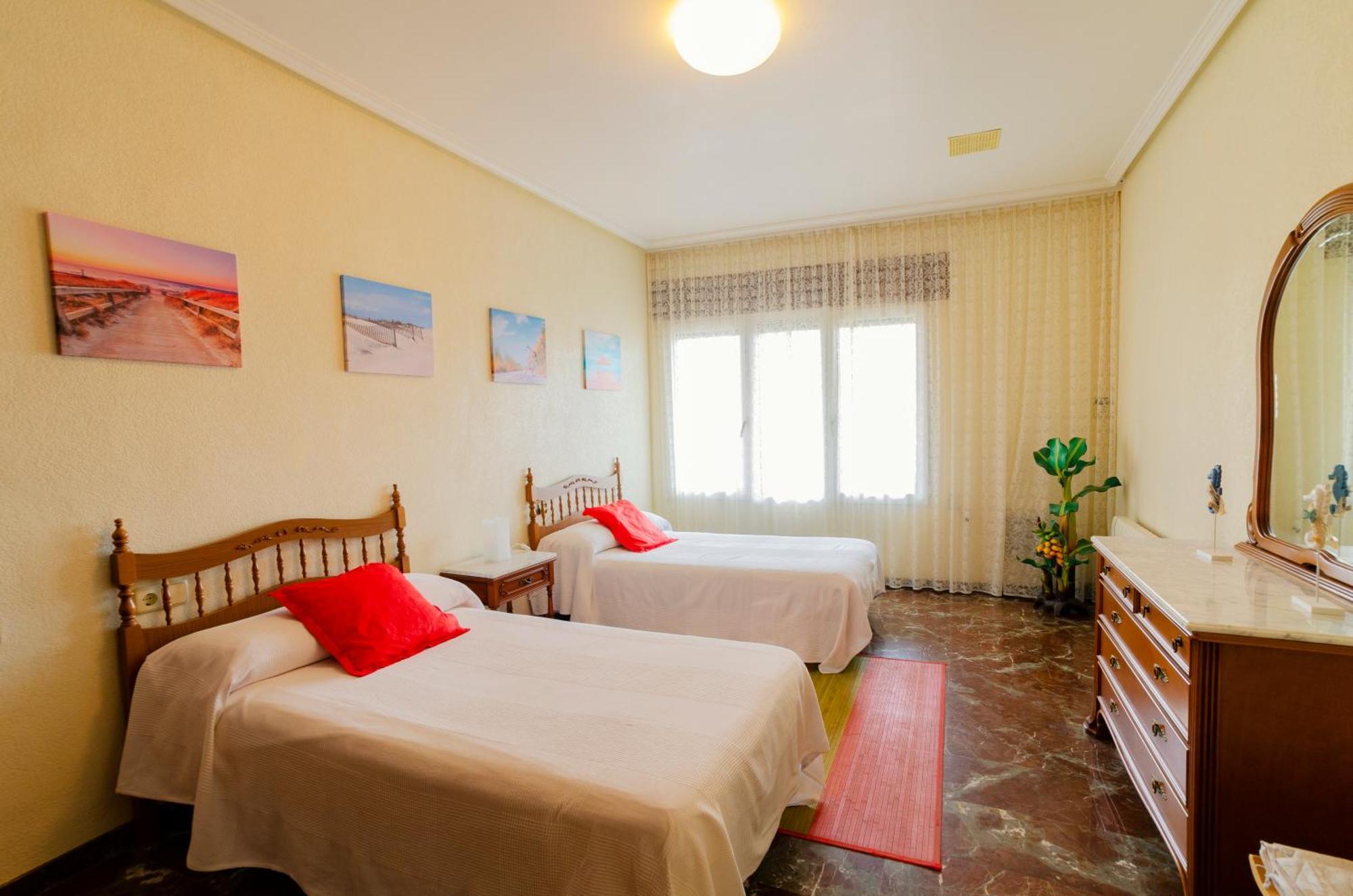 Villa Taala Con Terraza Лос-Ньетос Экстерьер фото